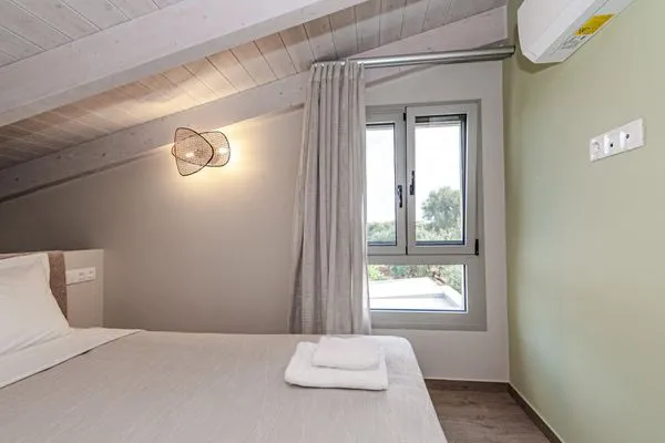 Bedroom  Helichrysum Lofts Family House