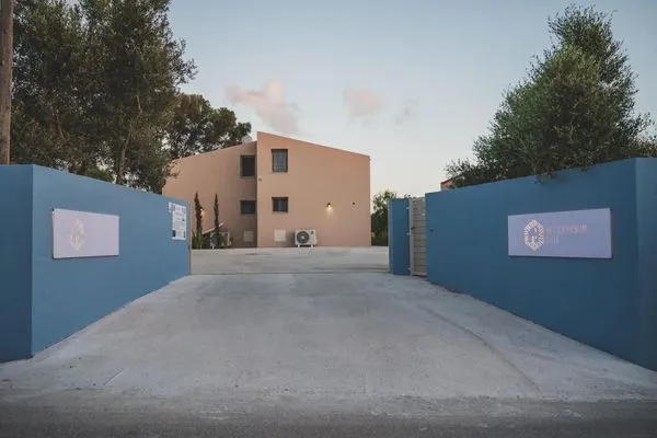 Facade / entrance  Helichrysum Lofts Junior House J2