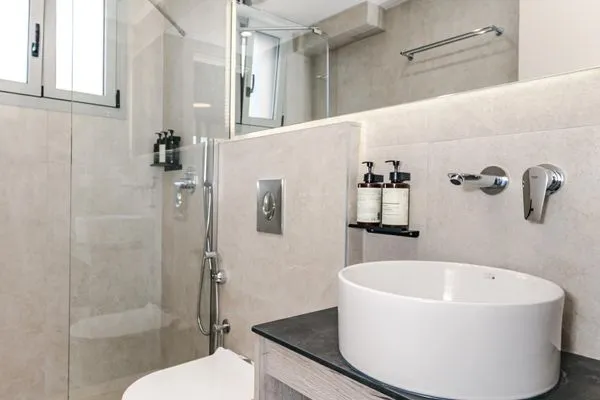 Bathroom  Helichrysum Lofts Junior House J4