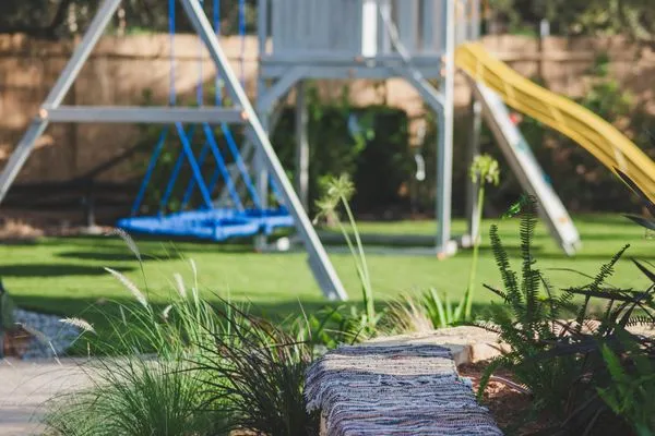 Playground  Helichrysum Lofts Junior House J4