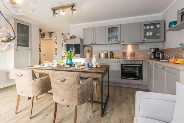 Küche / Küchenzeile  Flaschenpost