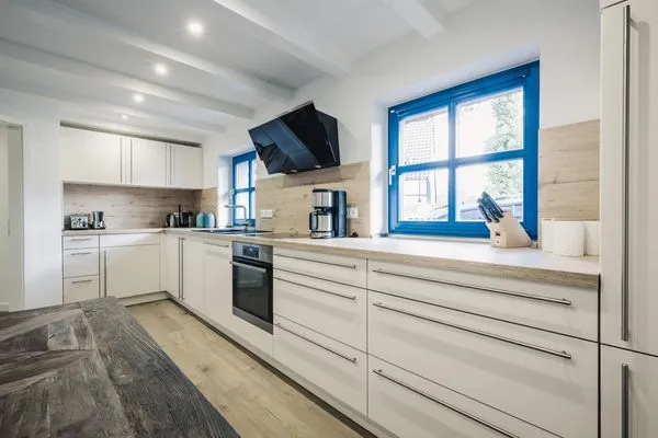 Küche / Küchenzeile  Höhensonne