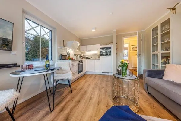 Küche / Küchenzeile  Kleine Krabbe