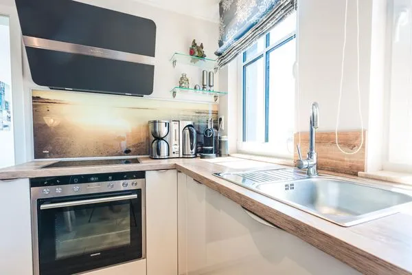 Küche / Küchenzeile  Koje 7