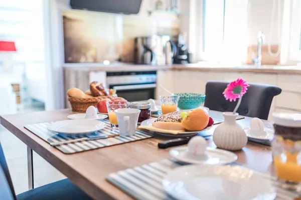 Küche / Küchenzeile  Koje 7