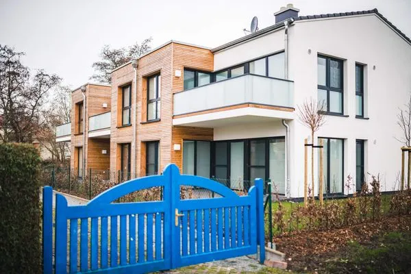 Hauptansicht  Kranichruf