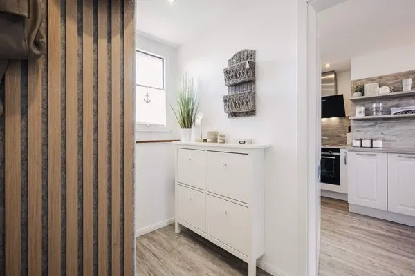 Küche / Küchenzeile  Schwalbennest