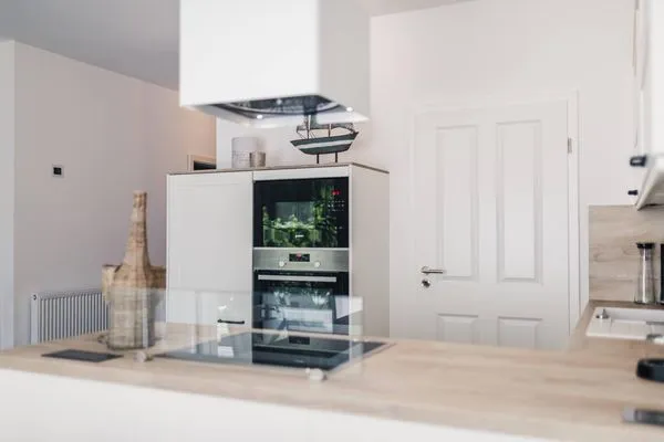 Küche / Küchenzeile  Sommersonne