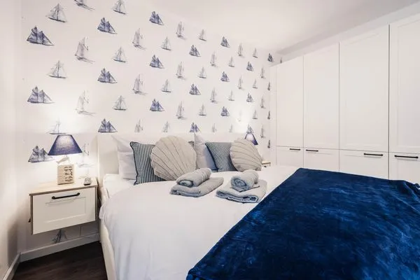 Schlafzimmer  Sommersonne