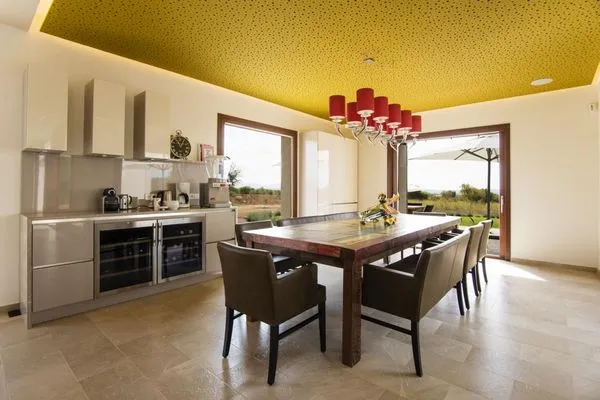 Kitchen  Villa Campos Hills