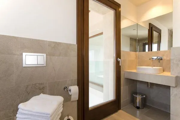 Bathroom  Villa Campos Hills