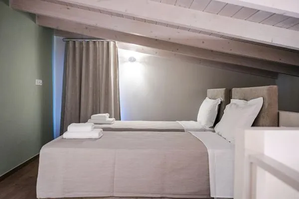 Bedroom  Helichrysum Lofts Junior House A2