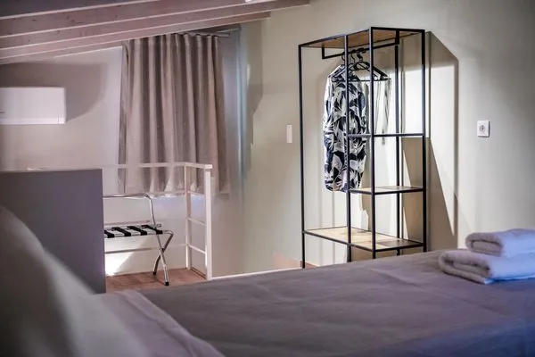 Bedroom  Helichrysum Lofts Junior House A2