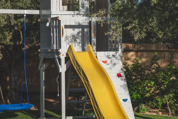 Playground  Helichrysum Lofts Junior House A2