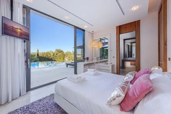 Schlafzimmer  Villa Christa