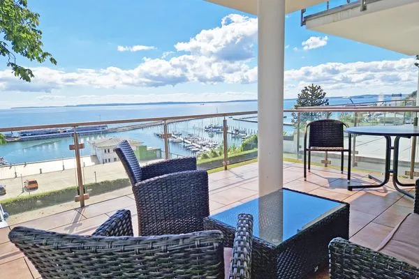 Balkon  Villa Friede Marie, App. Finja - Hafen-Ostsee-Blick und Balkon