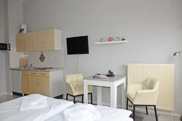 Wohnzimmer  Alter Reichshof, App. 305 mit Balkon und Meerblick