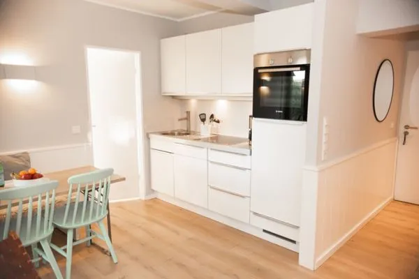 Küche / Küchenzeile  Niilön Linjens