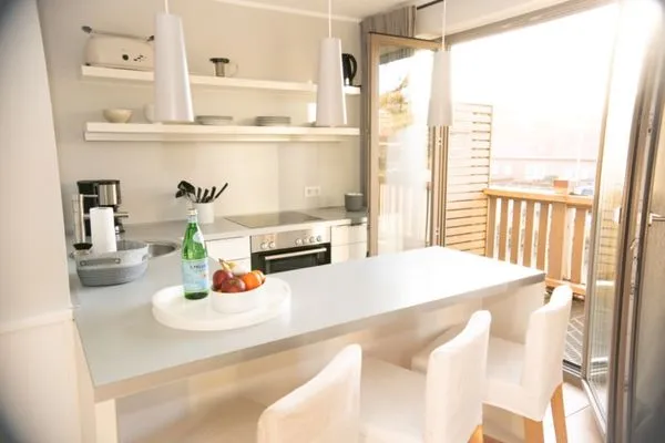 Küche / Küchenzeile  Niilön Ütblick