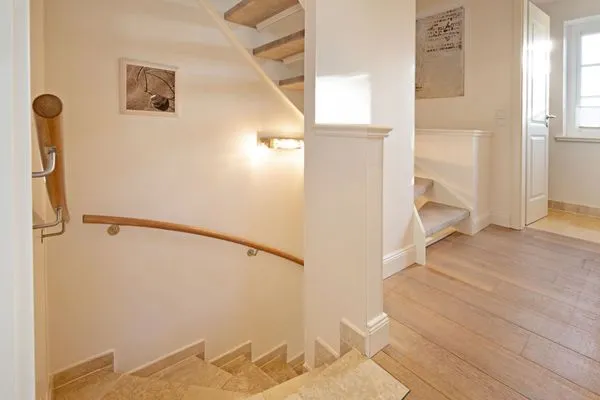 Treppe EG  Listend Blick