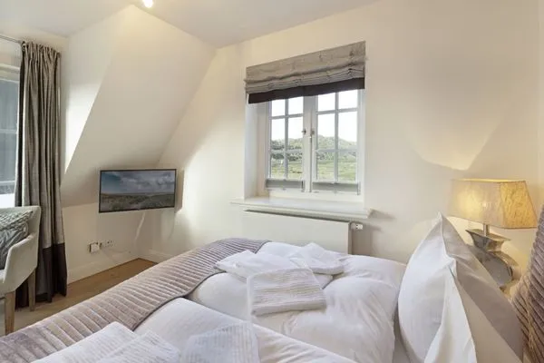 Schlafzimmer OG  Listend Blick