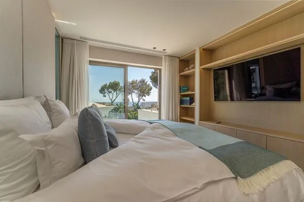 Bedroom  Villa Riviera