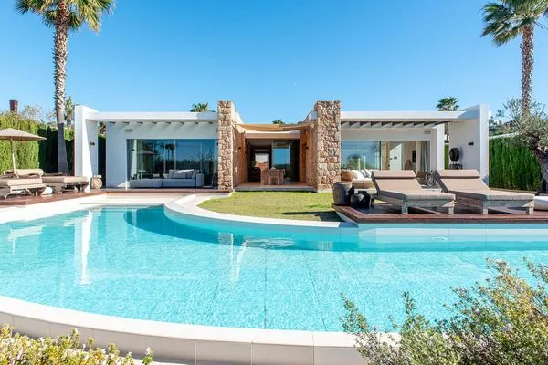   Villa Aya