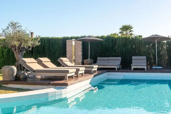   Villa Aya