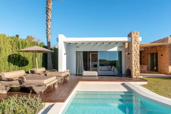   Villa Aya