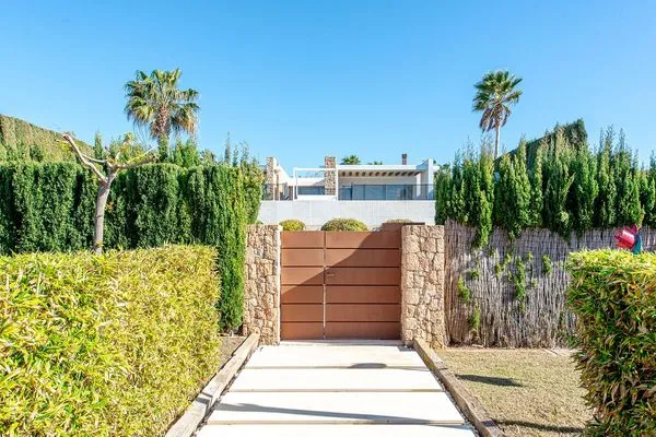   Villa Aya
