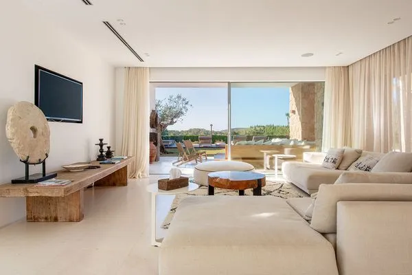   Villa Aya