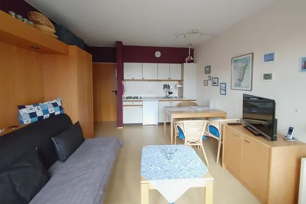 offene Küche in der Ferienwohnung Inselnest am Meer in Wittdün auf Amrum Haus *Südspitze 17* Ferienwohnung *Inselnest am Meer*
