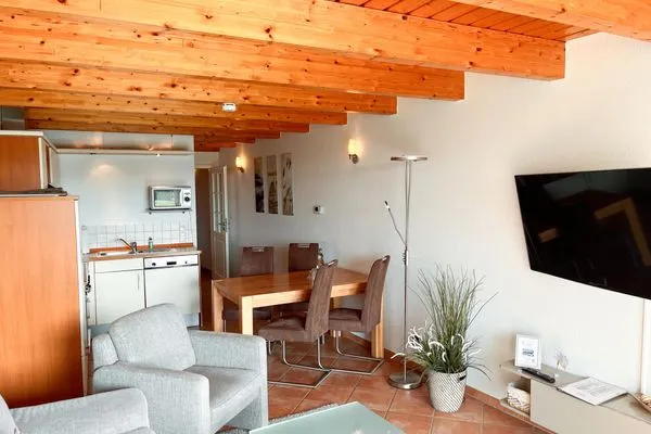   Lesecafé Wohnung Nr. 4