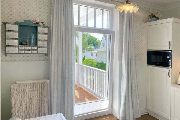 Küche / Küchenzeile  Villa Imme App. 4 - mit überdachtem Balkon & wohnlichem Ambiente in strandnaher Lage