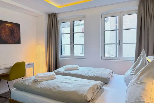 Multi-Fewo-Haus Zitronengässle 1 Ferienwohnung Metta Lindau Insel - Schlafzimmer - Doppelbett