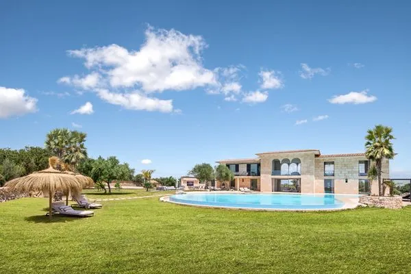 Hauptansicht  Villa Eden Roc