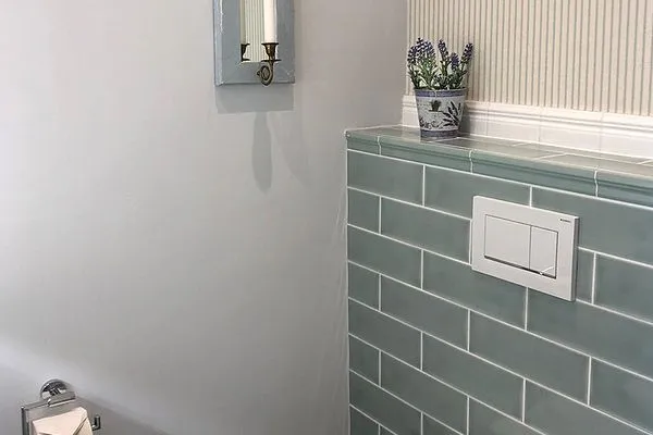 Gäste-WC  Villa Svanen App. 1 - exklusive Ferienwohnung mit Panorama-Meerblick - Deine Ferien am Meer