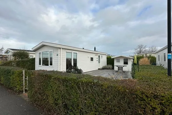  Breskens Chalet Lauri mit Zaun Haus Nr. H213