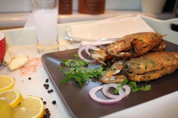 Gopes me Karithosaltsa