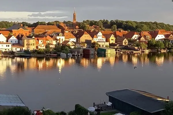   Fewo auf Wassergrundstück