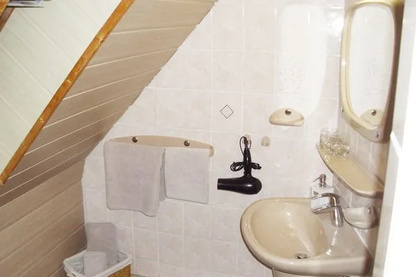 Badezimmer  Ferienzimmer Am Stadtrand