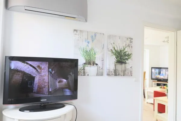 TV / Multimedia  Viktoriastraße 6, Viktoria Residenz, Whg. 7