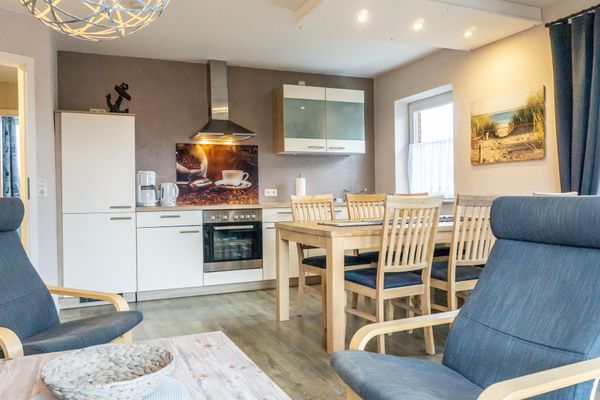  CarpeDiem Garding - Küche mit Esstisch