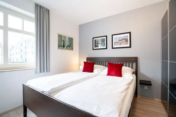 Schlafzimmer  (STR123g) Ferienwohnung "Sonnenseite"