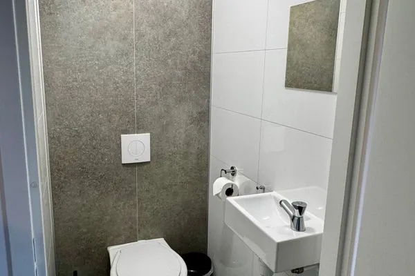  Marina Strandbad Chalet Waterlijn mit Zaun Haus Nr. 91