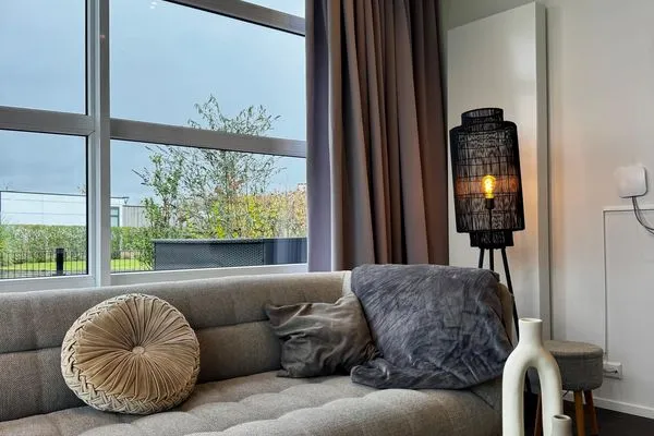  Marina Strandbad Chalet Waterlijn mit Zaun Haus Nr. 91