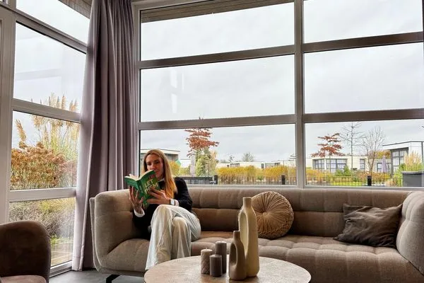  Marina Strandbad Chalet Waterlijn mit Zaun Haus Nr. 91