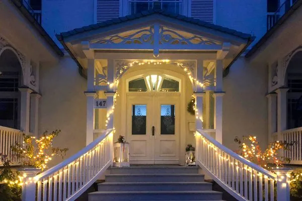 Fassade / Eingang  Villa Svanen App. 2 - Frühstücken mit Blick aufs Meer - Urlaub mit einzigartigem Meerblick