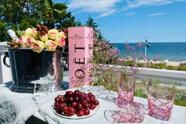 Balkon  Villa Svanen App. 2 - Frühstücken mit Blick aufs Meer - Urlaub mit einzigartigem Meerblick