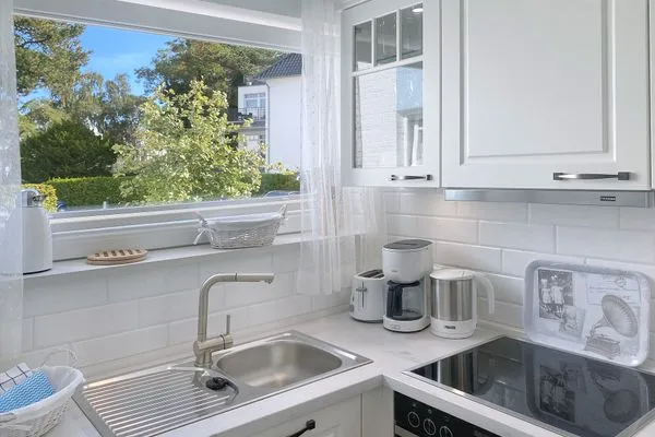 Küche / Küchenzeile  Haus Midsommer App. 7 - Moderne Ferienwohnung mit Balkon